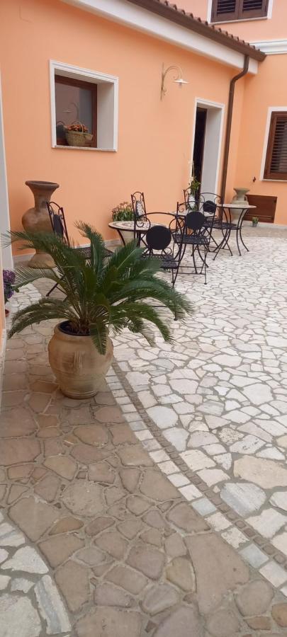 B&B Il Mandorlo San Vito  Buitenkant foto