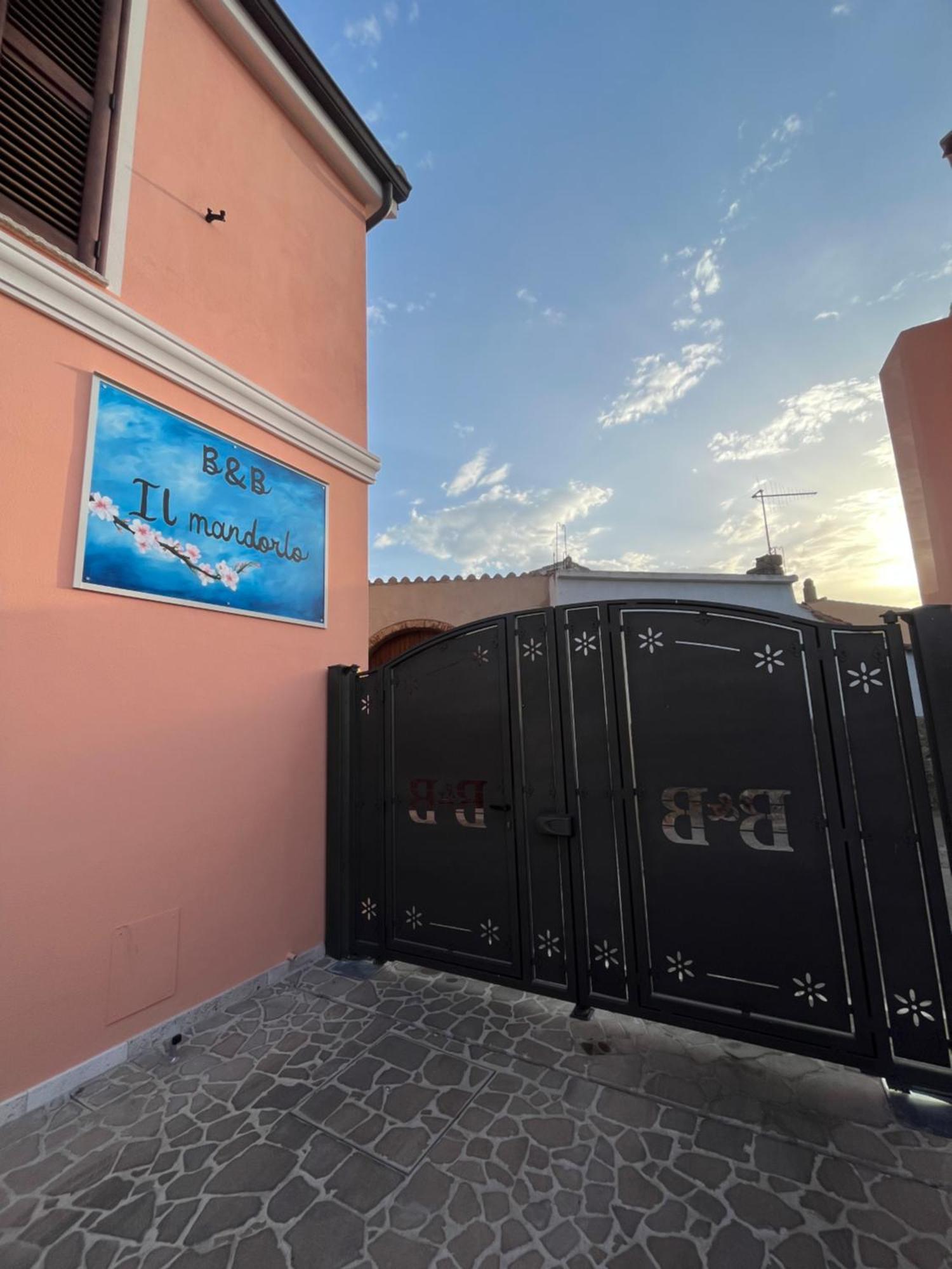 B&B Il Mandorlo San Vito  Buitenkant foto